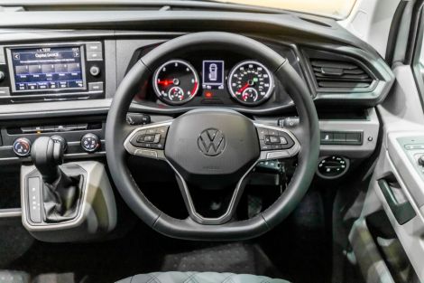 Volkswagen TRANSPORTER T28 SWB DIESEL 2.0 TDI 150 Highline Van DSG